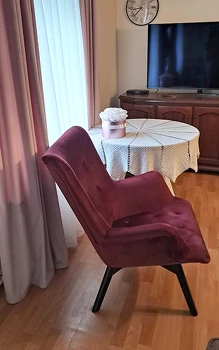 Zdjęcie autorstwa: Zofia, Dzierzgoń, Opinia:Fotel  bardzo starannie wykonany , wygodny  , ładna kolorystyka.